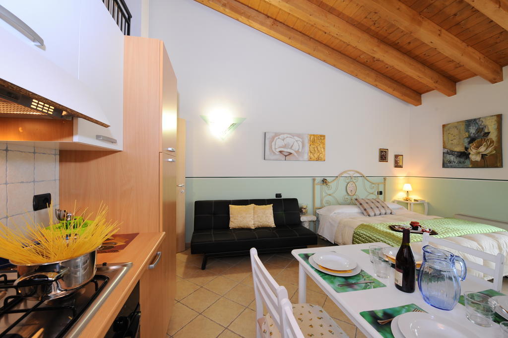 Agriturismo Terra E Sole SantʼAmbrogio di Valpolicella Zimmer foto